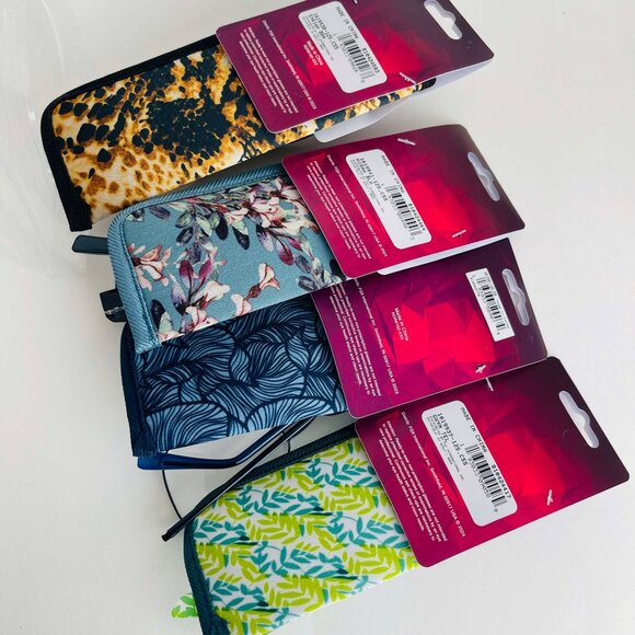 RG0362 Lot of 4 Simply Specs Foster Grant Unisex Reading Glasses With Case +1.25 - Picture 6 of 9